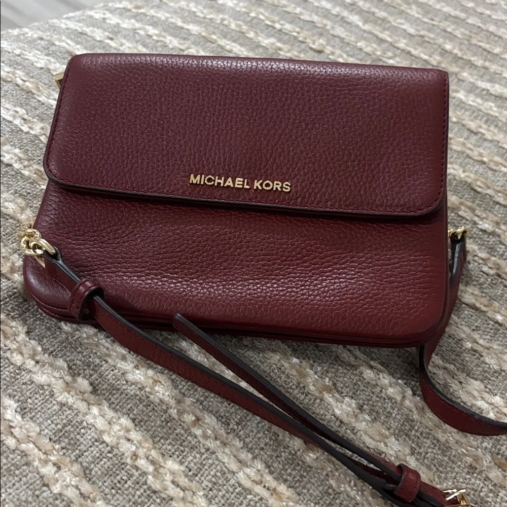 Michael Kors Cherry Bedford Pebbled‎ Leather Crossbody Bag Purse NWOT